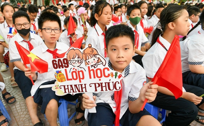 សិស្ស​វៀតណាម​ជាង ២២​លាន​នាក់​ស្វាគមន៍​ឆ្នាំ​សិក្សា​ថ្មី​ដោយ​រីករាយ
