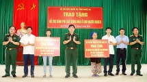 វៀតណាម៖ ឧបត្ថម្ភ​ថវិកា​សាងសង់​ផ្ទះ​ជូន​ប្រជាពលរដ្ឋ​ក្រីក្រ​ចំនួន​២​គ្រួសារ​នៅ​ស្រុក​ Que Phong ខេត្ត​ Nghe An