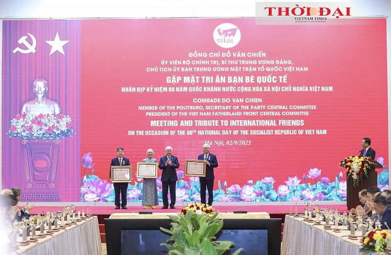 ការដឹងគុណចំពោះមិត្តភក្តិអន្តរជាតិ៖ ៨០ ឆ្នាំដែលអ្នកបាននៅជាមួយយើង ការដឹងគុណចំពោះមិត្តភក្តិអន្តរជាតិ៖ ៨០ ឆ្នាំដែលអ្នកបាននៅជាមួយយើង