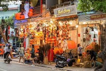 បន្ទាប់ពីព្រះច័ន្ទពេញបូណ៌មីនៃពិធីបុណ្យពាក់កណ្តាលសរទរដូវមក ហង្ស ម៉ា កាន់តែភ្លឺជាមួយនឹងពណ៌ Halloween
