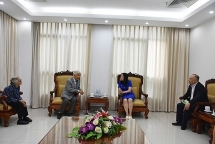 សាស្ត្រាចារ្យ Tran Thanh Van៖ យុវជនជាច្រើននៅបរទេសចង់រួមចំណែកដល់មាតុភូមិ
