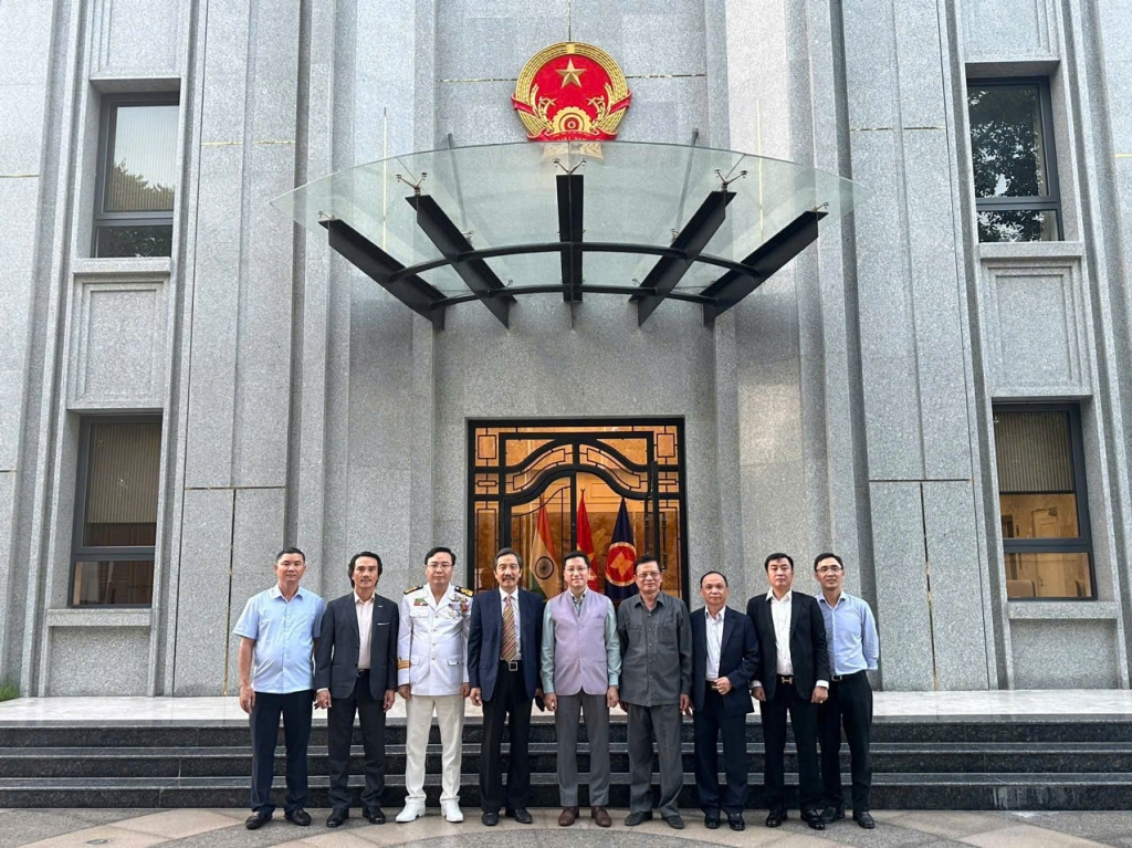 វៀតណាម និងនេប៉ាល់ជំរុញកិច្ចសហប្រតិបត្តិការលើគ្រប់ជ្រុងជ្រោយតាមរយៈការផ្លាស់ប្តូរប្រជាជនទៅប្រជាជន វៀតណាម និងនេប៉ាល់ជំរុញកិច្ចសហប្រតិបត្តិការលើគ្រប់ជ្រុងជ្រោយតាមរយៈការផ្លាស់ប្តូរប្រជាជនទៅប្រជាជន