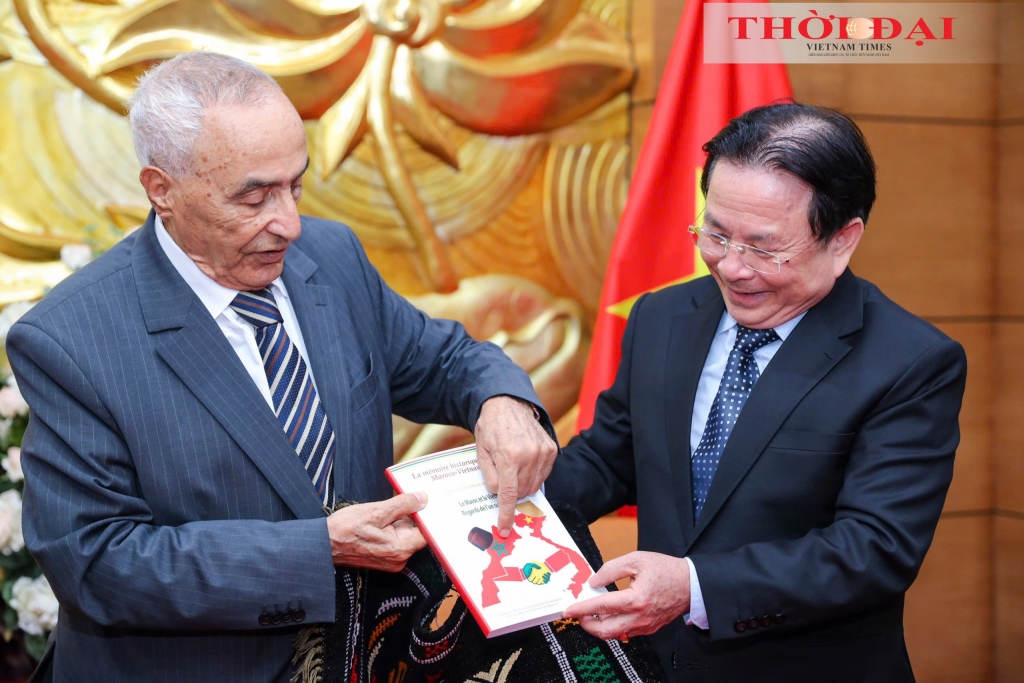 ការទូតរវាងប្រជាជននិងប្រជាជន រួមចំណែកពង្រឹងទំនាក់ទំនងមិត្តភាពរវាងវៀតណាម និងម៉ារ៉ុក