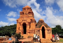 ស្ថាបត្យកម្មសិល្បៈតែមួយគត់នៃប៉មបុរាណ Po Sah Inu នៅ Binh Thuan