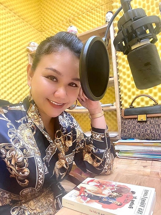 បណ្ណាល័យសៀវភៅសំឡេង Huong Duong រៀបចំកម្មវិធីតន្ត្រី បណ្ណាល័យសៀវភៅសំឡេង Huong Duong រៀបចំកម្មវិធីតន្ត្រី