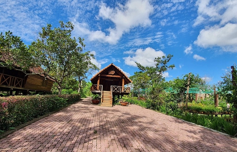 រុករកតំបន់ឧទ្យានដ៏ស្រស់ស្អាតបំផុតនៅតំបន់ខ្ពង់រាបកណ្តាល