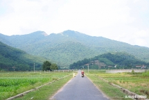 យកឈ្នះលើកំពូលភ្នំ Tam Ban
