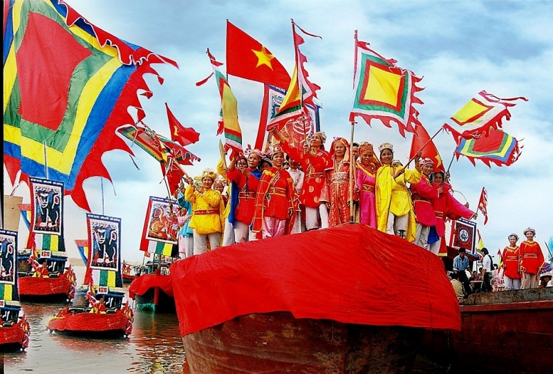 គយគន់សម្រស់បេតិកភណ្ឌវប្បធម៌វៀតណាម