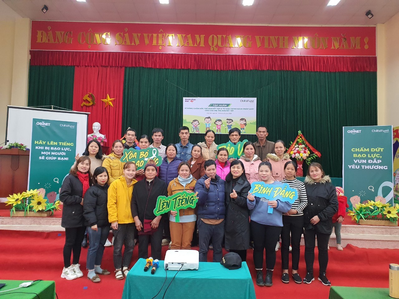 ChildFund Việt Nam tổ chức chuỗi tập huấn về chăm sóc trẻ khuyết tật | Thời  Đại