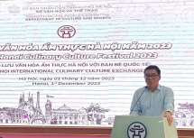ស្តង់ចំនួន ៨០ ដាក់តាំងបង្ហាញមុខម្ហូបរបស់ប្រទេសជាច្រើននៅទីក្រុងហាណូយ