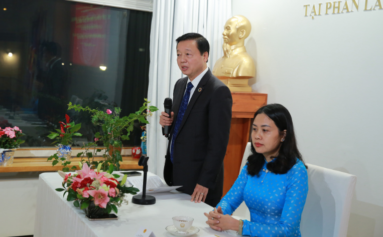 ឧបនាយករដ្ឋមន្ត្រី Tran Hong Ha ជួបជាមួយជនវៀតណាមនៅឯបរទេសនៅប្រទេសហ្វាំងឡង់ ឧបនាយករដ្ឋមន្ត្រី Tran Hong Ha ជួបជាមួយជនវៀតណាមនៅឯបរទេសនៅប្រទេសហ្វាំងឡង់