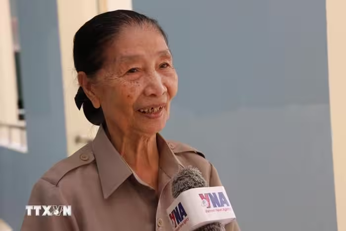 ສະຖານ​ທີ່ເສີມສ້າງໃຫ້​ບັນດາ​ລຸ້ນນັກຮຽນຫວຽດນາມ ​ແລະ ລາວ