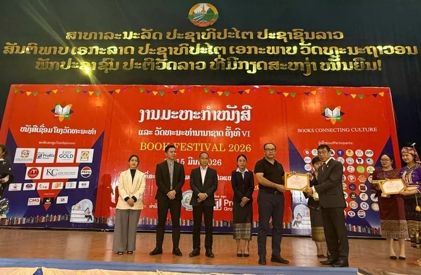 ສົ່ງເສີມຄວາມຮູ້ພາສາຫວຽດນາມໃນງານມະໂຫລານປຶ້ມ ແລະ ວັດທະນະທໍາສາກົນຄັ້ງທີ 6 ທີ່ລາວ