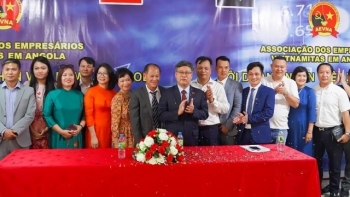 ເປີດຕົວຄະນະບໍລິຫານງານສະມາຄົມນັກທຸລະກິດ ຫວຽດນາມ ຢູ່ ອັງໂກລາ