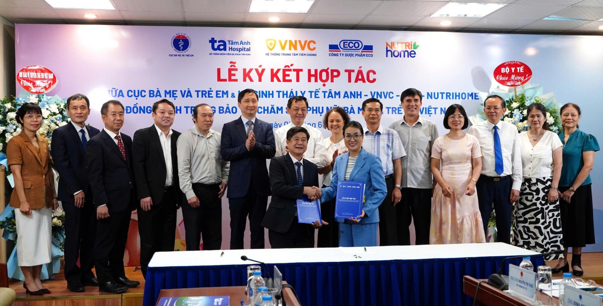 ຜັນຂະຫຍາຍຫຼາກຫຼາຍກິດຈະກຳເບິ່ງແຍງດູແລສຸຂະພາບໃຫ້ແກ່ເດັກນ້ອຍ ແລະ ແມ່ຍິງ ໃນທົ່ວປະເທດ