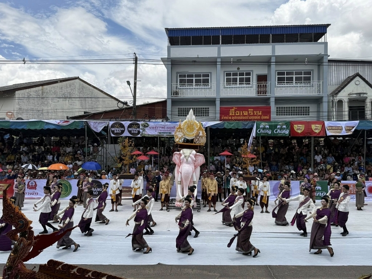 ເປີດກວ້າງຂົວຕໍ່ແຫ່ງການຮ່ວມມື ຫວຽດນາມ - ໄທ ຢູ່ແຂວງ ຮ້ອຍເອັດ (Roi Et)