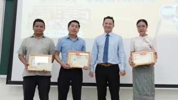 ​ເພີ່ມລະດັບຄວາມຮູ້​ພາສາ​ຫວຽດນາມ ໃຫ້ແກ່ນັກສຶກສາລາວ ຈາກບັນດາການເດີນທາງຕົວຈິງ