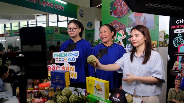 ການຫັນປ່ຽນດິຈິຕອນ ເປີດກວ້າງໂອກາດການຂະຫຍາຍຕົວ ໃຫ້ແກ່ພໍ່ແມ່ປະຊາຊົນບັນດາເຜົ່າສ່ວນໜ້ອຍ