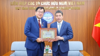 ທ່ານ ເອກອັກຄະລັດຖະທູດ ມາເລເຊຍ Dato' Tan Yang Thai - 