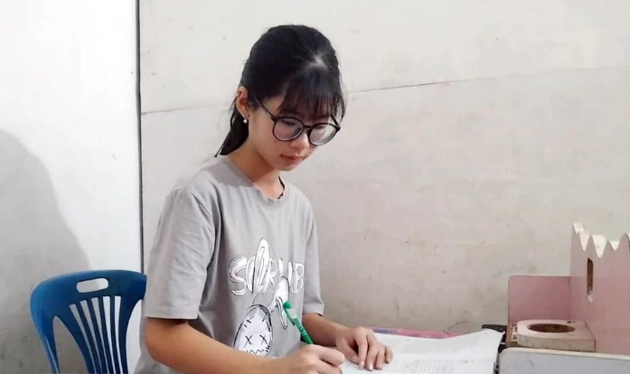 ຊາວຫວຽດນາມ ຢູ່ ລາວ ຮູ້ສຶກພາກພູມໃຈຕໍ່ຜົນງານທີ່ປະເທດຕົນບັນລຸໄດ້ ຊາວຫວຽດນາມ ຢູ່ ລາວ ຮູ້ສຶກພາກພູມໃຈຕໍ່ຜົນງານທີ່ປະເທດຕົນບັນລຸໄດ້