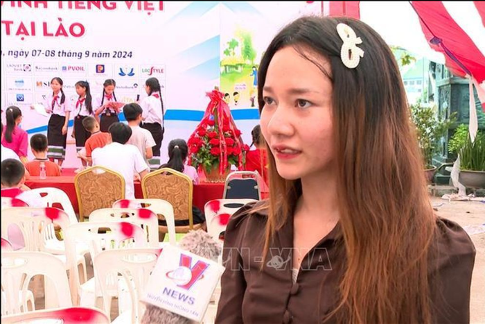 ເຜີຍແຜ່ຄວາມຮັກພາສາຫວຽດນາມ ໃນດິນແດນລ້ານຊ້າງ ເຜີຍແຜ່ຄວາມຮັກພາສາຫວຽດນາມ ໃນດິນແດນລ້ານຊ້າງ