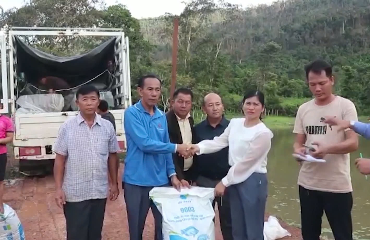 ບັກຢາງ ຊ່ວຍເຫຼືອປະຊາຊົນ ແຂວງໄຊສົມບູນ (ລາວ) ປັບປຸງລາຍຮັບຈາກອາຊີບກະສິກຳ ບັກຢາງ ຊ່ວຍເຫຼືອປະຊາຊົນ ແຂວງໄຊສົມບູນ (ລາວ) ປັບປຸງລາຍຮັບຈາກອາຊີບກະສິກຳ