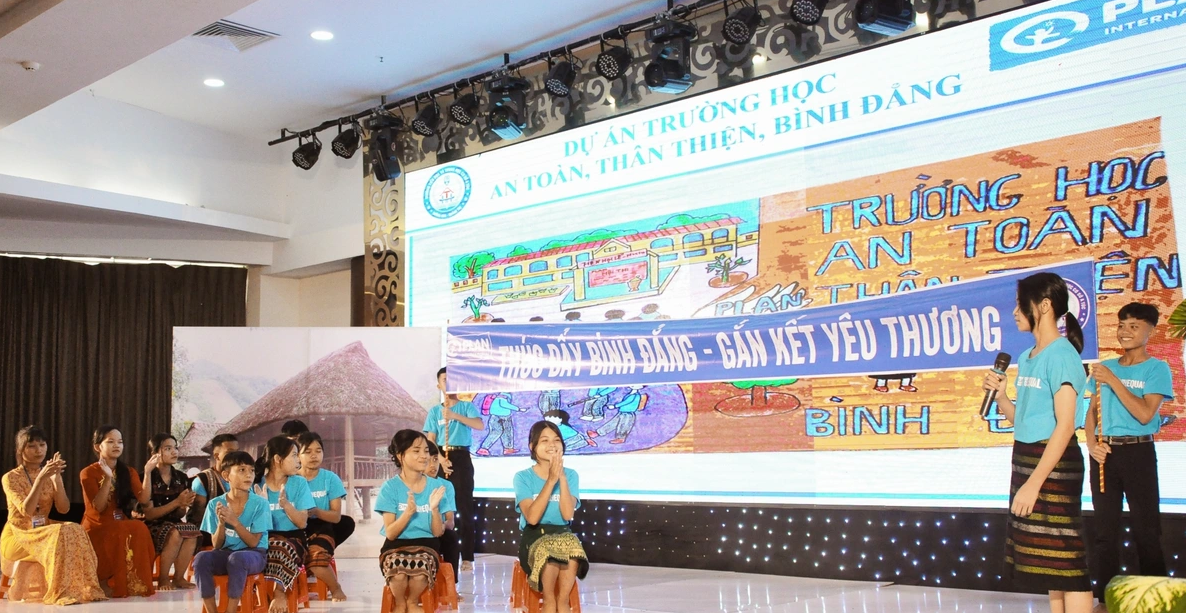 VUFO: ເປັນຂົວຕໍ່ຊ່ວຍ Plan International ເຜີຍແຜ່ຄຸນຄ່າໃຫ້ແກ່ເດັກນ້ອຍ ແລະ ຊຸມຊົນ