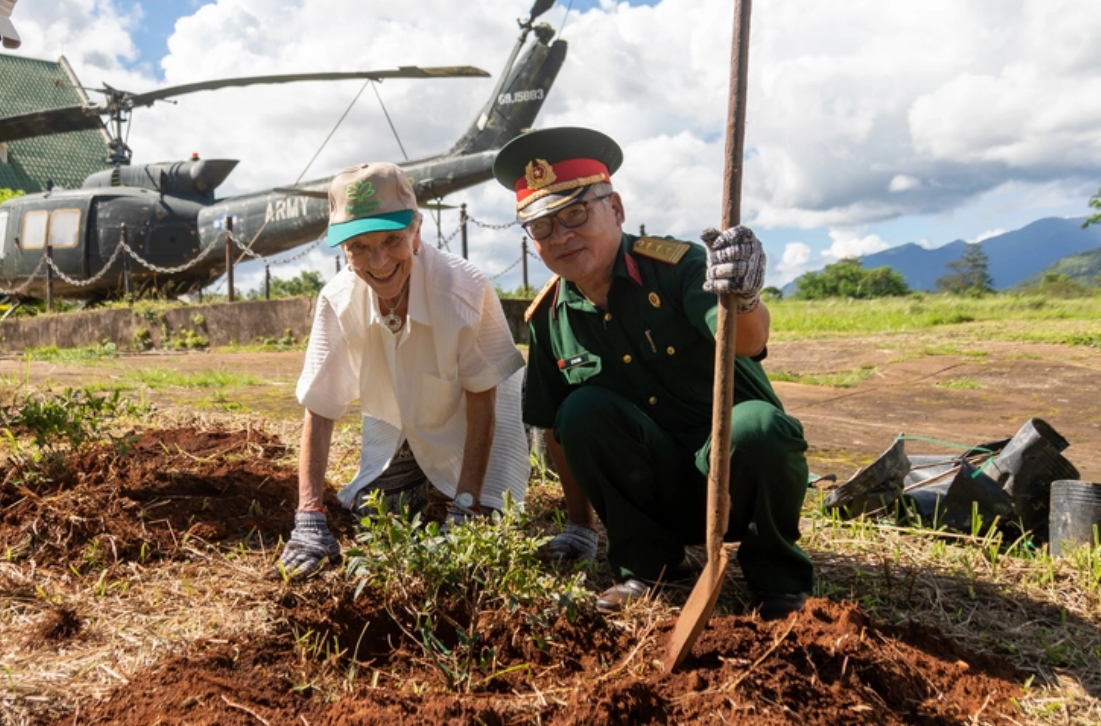 PeaceTrees Vietnam: ປະກອບສ່ວນປິ່ນປົວບາດແຜຈາກສົງຄາມ, ເພີ່ມພູນຄູນສ້າງອານາຄົດ PeaceTrees Vietnam: ປະກອບສ່ວນປິ່ນປົວບາດແຜຈາກສົງຄາມ, ເພີ່ມພູນຄູນສ້າງອານາຄົດ