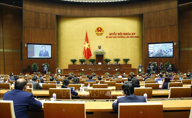 Xem xét, quyết định một số vấn đề lớn, quan trọng, có tính chất cấp bách Chú thích ảnh