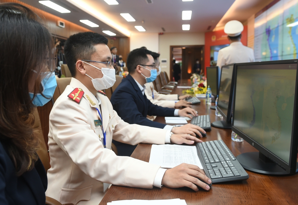 Thủ tướng Nguyễn Xuân Phúc: Hệ thống Cơ sở dữ liệu quốc gia về dân cư là một mốc lớn, bước tiến quan trọng Thủ tướng Nguyễn Xuân Phúc: Hệ thống Cơ sở dữ liệu quốc gia về dân cư là một mốc lớn, bước tiến quan trọng
