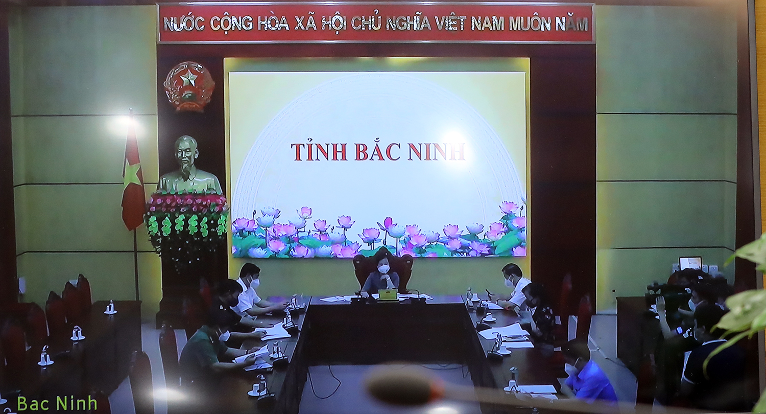 Phó Thủ tướng Vũ Đức Đam: ‘Không được có suy nghĩ dịch chỉ ở trong KCN’ Phó Thủ tướng Vũ Đức Đam: ‘Không được có suy nghĩ dịch chỉ ở trong KCN’