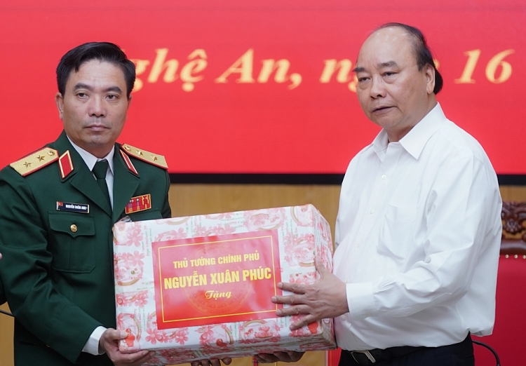 Thủ tướng chia buồn với Quân khu 4 Thủ tướng chia buồn với Quân khu 4