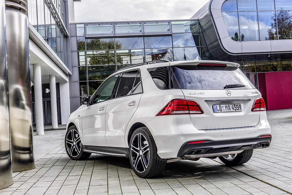 Soi Mercedes GLE 450 - Top 10 động cơ tốt nhất thế giới soi mercedes benz gle 450 top 10 dong co tot nhat the gioi
