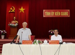 chu tich quoc hoi tra loi cu tri ve suc khoe cua tong bi thu nguyen phu trong