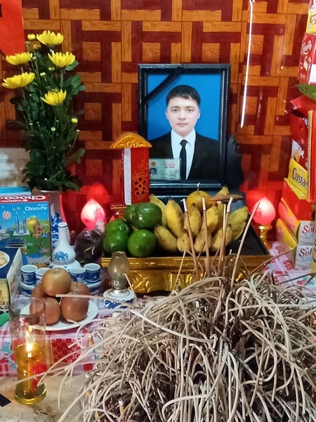 Bố mất vì TNGT, 3 con thơ bơ vơ cùng mẹ trẻ không nghề nghiệp bo mat vi tngt 3 con tho bo vo cung me tre khong nghe nghiep