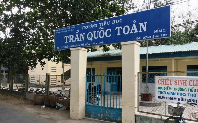 long xuyen phu huynh dam o ca be gai lop 1