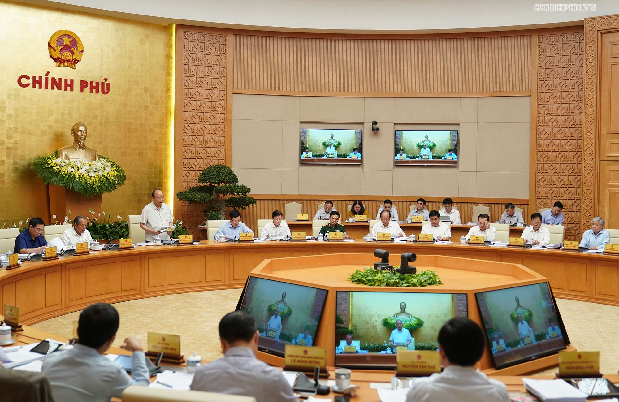 Tổ công tác của Thủ tướng kiến nghị xử lý 6 vướng mắc với doanh nghiệp to cong tac cua thu tuong kien nghi xu ly 6 vuong mac voi doanh nghiep