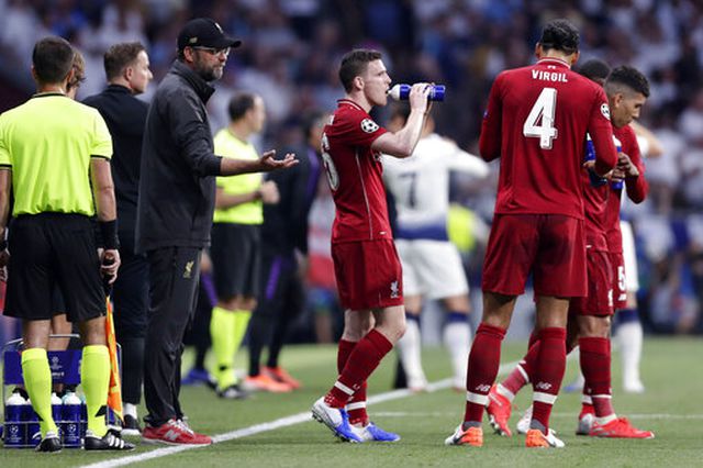 ẢNH: Liverpool đả bại Tottenham với tỷ số 2-0 anh liverpool da bai tottenham