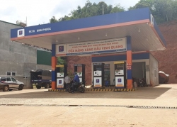 su that anh lanh dao soc trang chup chung voi trinh suong o nuoc ngoai