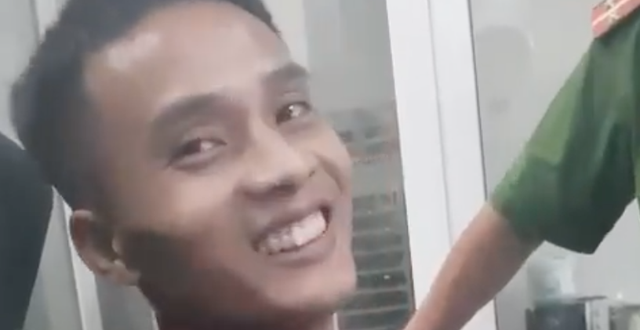 tin tuc phap luat nong nhat hom nay clip trieu quan su than nhien cuoi noi khi bi bat
