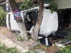 ha noi va cham voi xe bus tai xe xe may tu vong tai cho