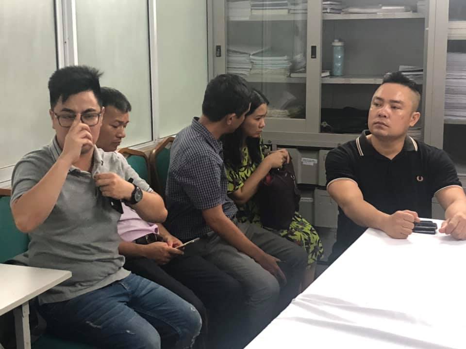 Vụ cháu bé trường Gateway tử vong trên xe: ‘Cháu nhà tôi có tàng hình thì các cô giáo vẫn phải nhìn thấy, sao lại quên cháu trên xe suốt 1 ngày trời" vu chau be truong gateway tu vong tren xe chau nha toi co tang hinh thi cac co giao van phai nhin thay sao lai quen chau tren xe suot 1 ngay tro