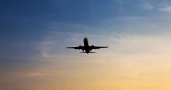 video tiem kich f 18 ho tong boeing 767 bi gay cang khi cho 128 hanh khach