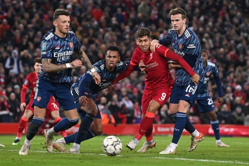 Chơi thiếu người, Arsenal xuất sắc cầm hòa Liverpool trên sân Anfield Chơi thiếu người, Arsenal xuất sắc cầm hòa Liverpool trên sân Anfield