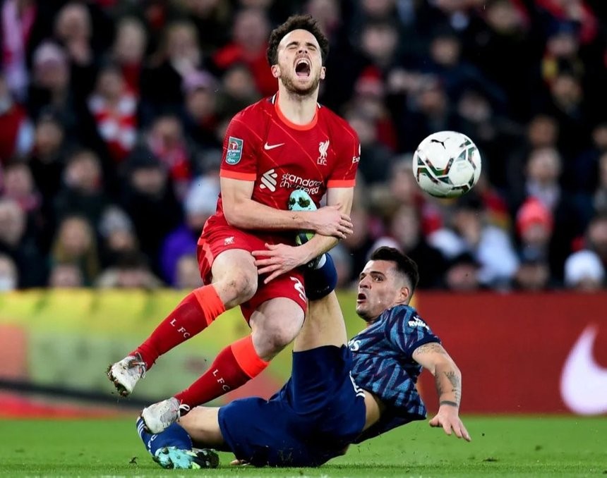Chơi thiếu người, Arsenal xuất sắc cầm hòa Liverpool trên sân Anfield Chơi thiếu người, Arsenal xuất sắc cầm hòa Liverpool trên sân Anfield