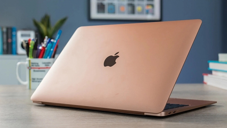 thoi covid 19 laptop van phong giam gia don khach