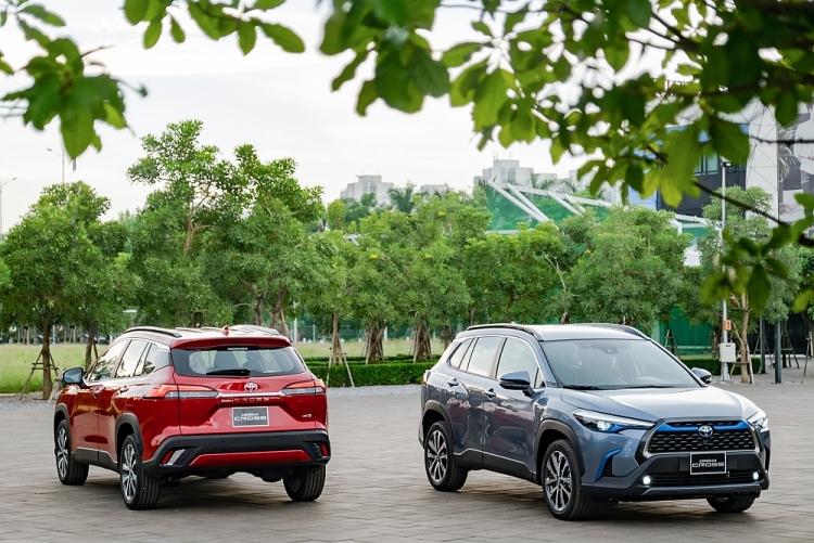 Toyota Corolla Cross 2020 Chọn động cơ xăng hay hybrid toyota corolla cross 2020 chon dong co xang hay hybrid