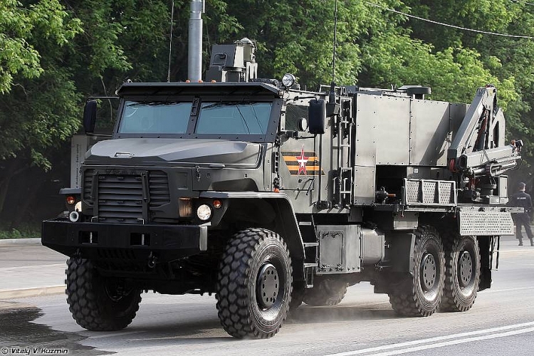 Hệ thống súng phun lửa hạng nặng mới nhất TOS-2 sẽ đến tay quân đội Nga vào cuối năm he thong sung phun lua hang nang moi nhat tos 2 se den tay quan doi nga vao cuoi nam
