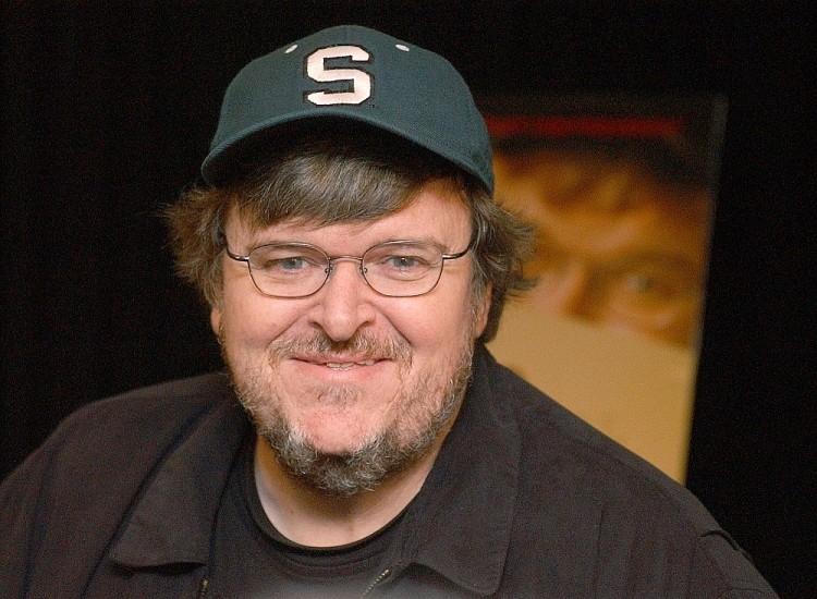 ‘Nhà tiên tri’ Michael Moore: Kịch bản 2016 sẽ lặp lại, Trump sẽ lại đắc cử nha tien tri michael moore kich ban 2016 se lap lai trump se lai dac cu