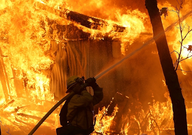 Cháy rừng ở California bùng phát dữ dội chay rung o california bung phat du doi